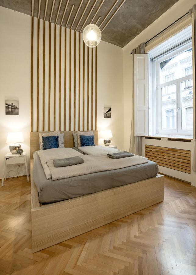 Industrial Fantasy Apartment Budapest Ngoại thất bức ảnh
